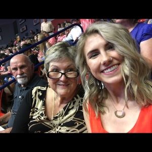 Meet your Posher, Diane